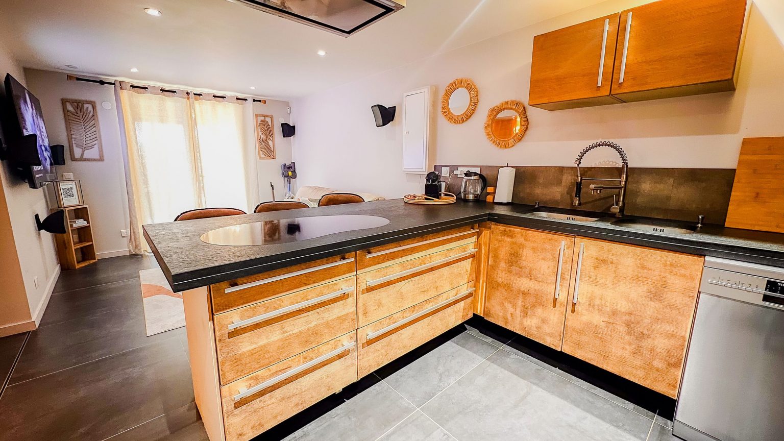 Atoumo-BelleCreole-TheWay-Rtch-73